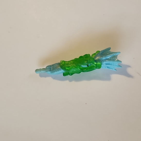 Monster High Doll Replacement Parts Doll Arm & Hands Catacombs Part Pose… - Picture 1 of 3